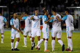 El artículo 34 del Reglamento de Selecciones Nacionales establece que no pueden participar por dos años con la Selección de Guatemala.